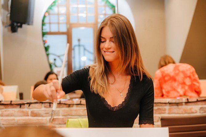 Private Painting Course - Who Should Consider This Experience?