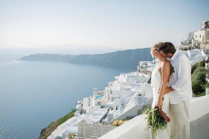 Private Photo Session with a Local Photographer in Santorini - Why Consider a Private Photo Session in Santorini?