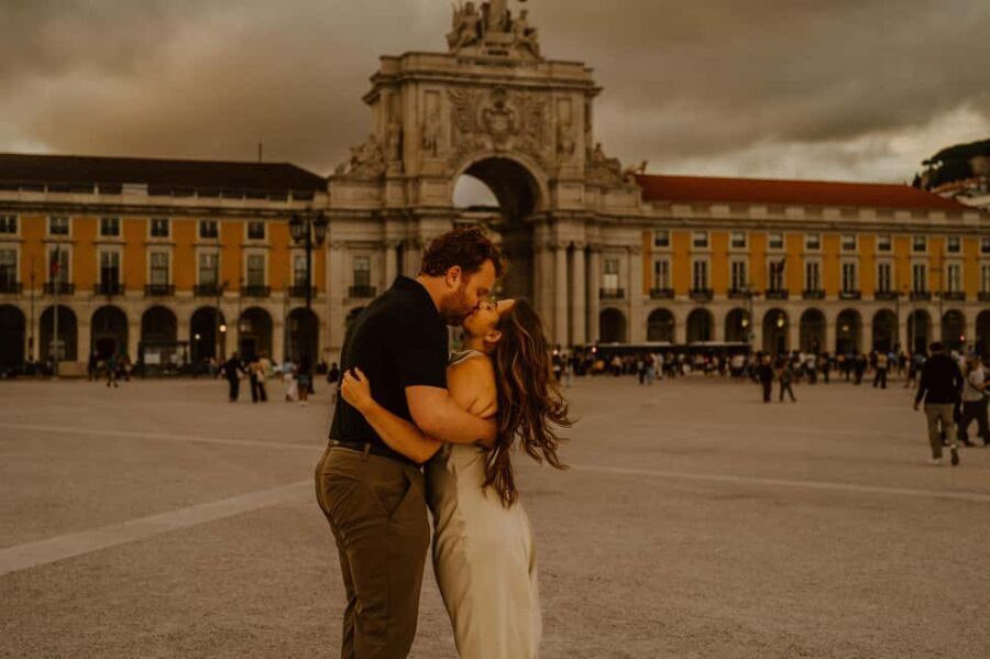 Private Photoshoot in Lisbon With A Local - What’s Included & What to Expect