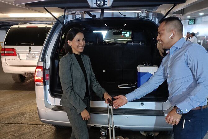 Private pick up Mexico City Airport Transfer to Hotels in Mexico City - The Experience: What Makes It Stand Out