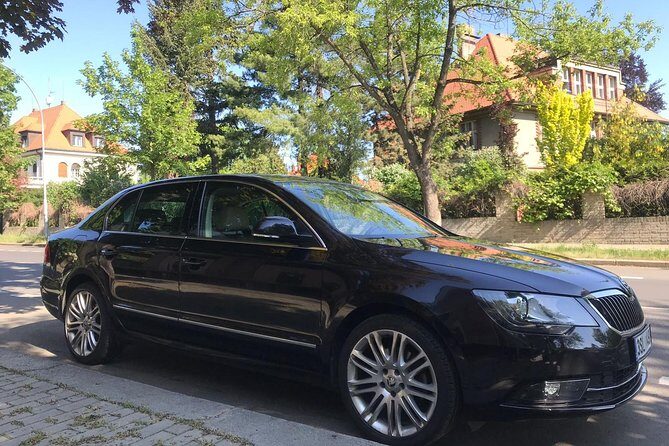 Private Prague Airport Arrival Transfer - Who Should Consider This Service?