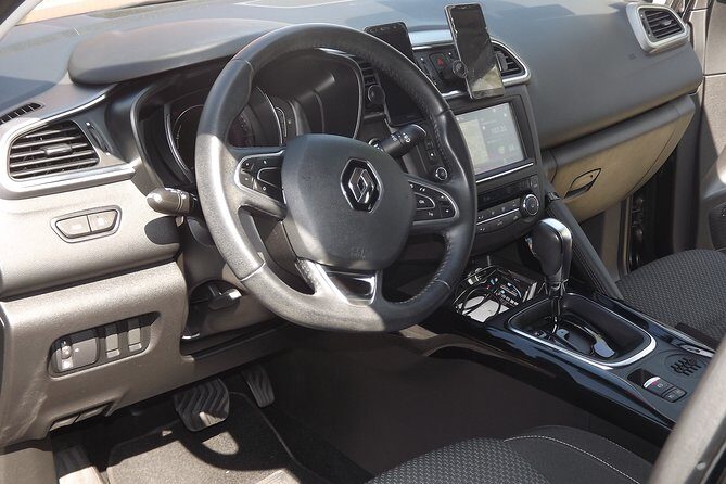 Private Return Transfer from & to Porto airport to Porto - What to Expect During the Transfer