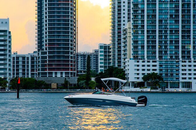 Private Romantic Sunset Boat Cruise in Fort Lauderdale! - What’s Included?