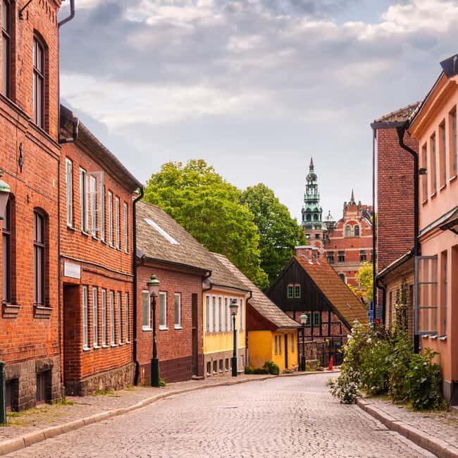 Private Romantic Walking Tour: Lund with Cathedral and Ruins - Why a Romantic Walk Through Lund Works