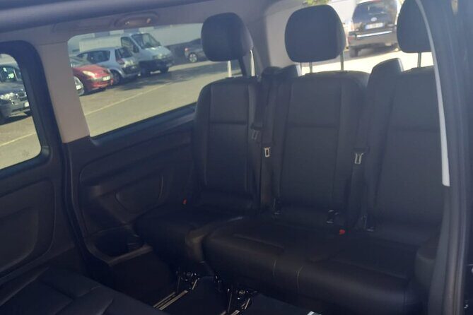 Private round trip transfer from/to PARIS DISNEYLAND - What to Expect During Your Trip