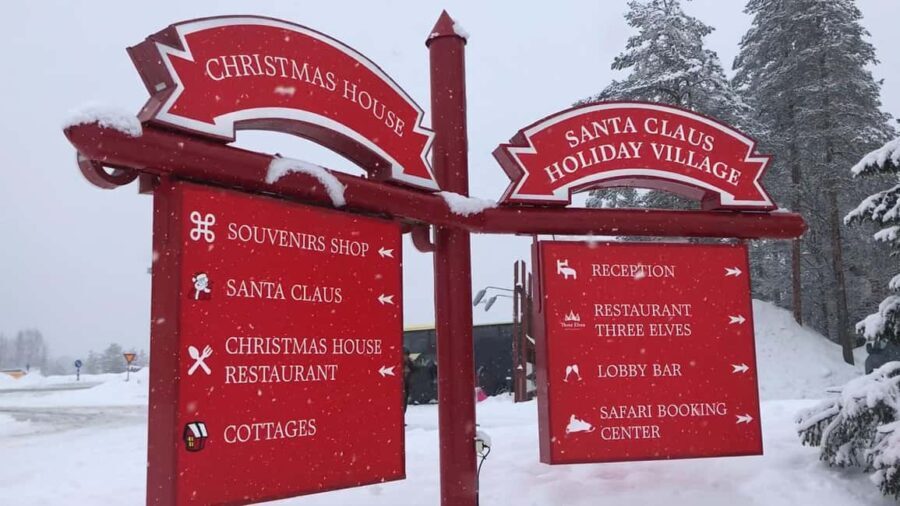 Private Rovaniemi Christmas Tour + Hot Festive Drinks - The Cozy Café Stop: Warming Up in Style