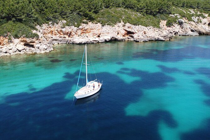 Private sailing experience in Alghero - Exploring the Stops: From Hidden Beaches to Majestic Cliffs