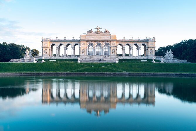 Private Schönbrunn Palace and Gardens Tour - Exploring the Schönbrunn Gardens and Gloriette