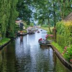 Private sightseeing tour to the Windmills & Giethoorn - The Morning: Zaanse Schans and its Windmills