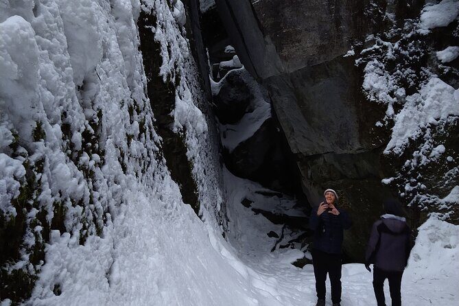 Private Singhampton Caves Snowshoe, Collingwood/Blue Mountain - The Itinerary: What Will Your Day Look Like?