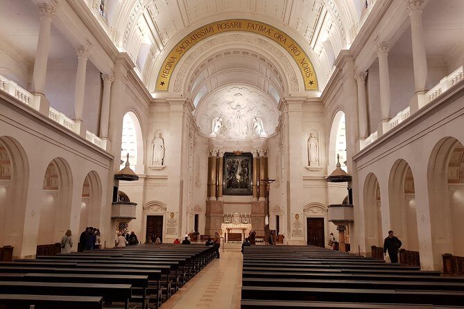 Private Small Groups Tour Fátima Full Day - Frequently Asked Questions
