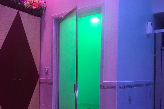 Private Spa Experience with Jacuzzi, Sauna and Hot Stone Massage - The Good and the Not-So-Good