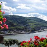 Private sports boat experience on the Rhine and, if you wish, with a castle visit - The Allure of a Private Rhine Waterway