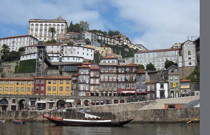 Private Tour 1h: Foz, Ribeira and Pte. D.luis, group price up to 6px - Pricing and Value