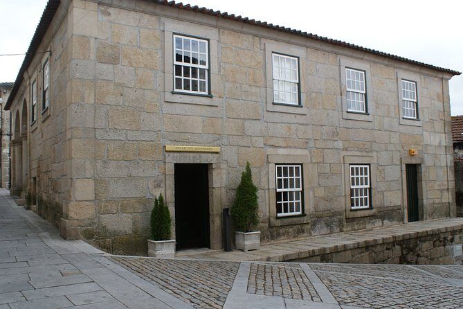 Private Tour Alvarinho (Melgaço and Monção) includes 3 wine tastings - Frequently Asked Questions
