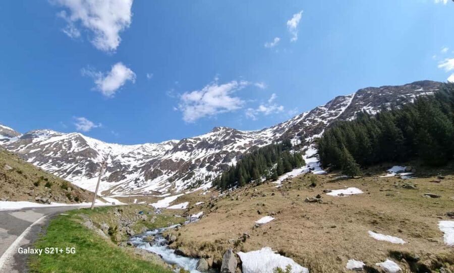 Private Tour from Bucharest: Transfagarasan Top Sights - Transportation and Timing