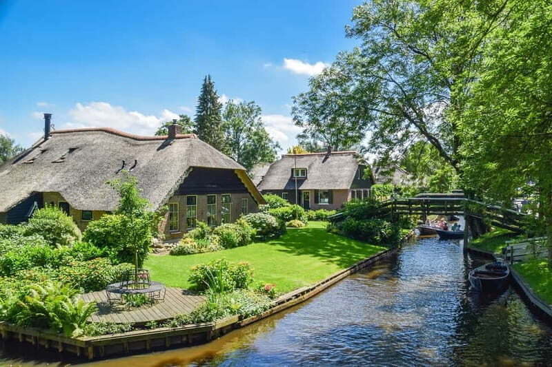 Private Tour of Giethoorn (Dutch Venice) & Batavia Land - What’s Included & What’s Not
