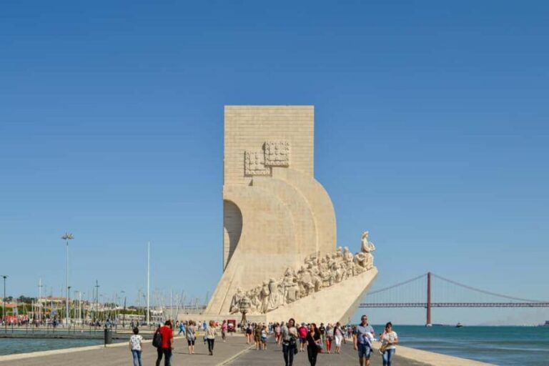 Private tour of Lisbon with a boat ride on the Tagus River included - The itinerary in detail