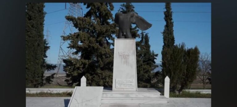 Private tour of Thermopylae with a Pickup - In-Depth Look at the Tour