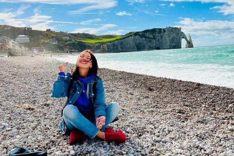 Private Tour Paris: Étretat Cliffs & Monets Gardens + Gift - What to Expect: The Day in Detail