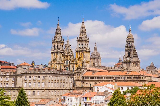 Private Tour Santiago de Compostela from Lisbon - The Sum Up