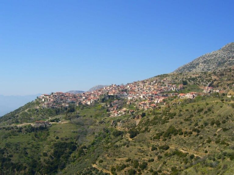 Private Tour To Delfi, Mount Parnassos and Arachova - Key Points