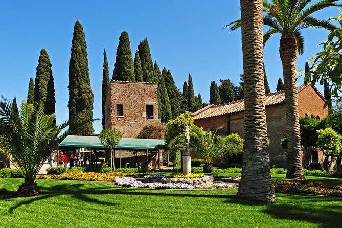 Private Tour to St. Callixtus Catacombs and Ancient Appian Way - Walking the Appian Way: An Ancient Roman Road