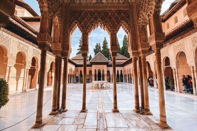 Private Tour to The Alhambra and Generalife From Malaga - Who Will Love This Tour?