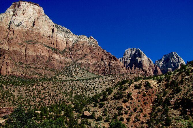 Private Tour: Zion National Park Day Tour from Las Vegas - The Journey Begins: Pickup and Transit