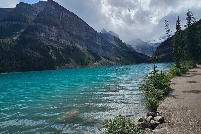 Private Transfer from Banff to Calgary or Calgary Airport - What to Expect During Your Journey