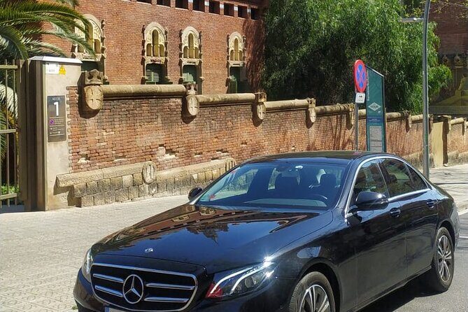 Private Transfer From Barcelona City to Barcelona Airport - Who Should Consider This Service?
