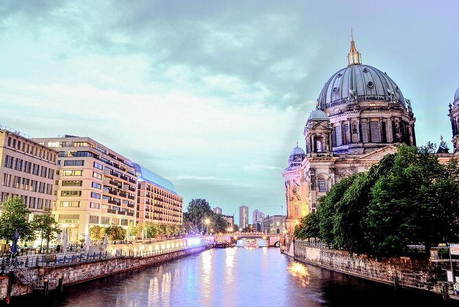 Private Transfer from Frankfurt to Berlin with 2 hours for sightseeing - The Itinerary in Detail