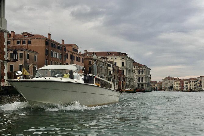 Private transfer from hotel in Venice To VCE airport - What the Price Gets You