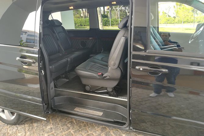 Private Transfer from Lisbon to Lagos (1-3 pax) - Vehicle Comfort and Connectivity