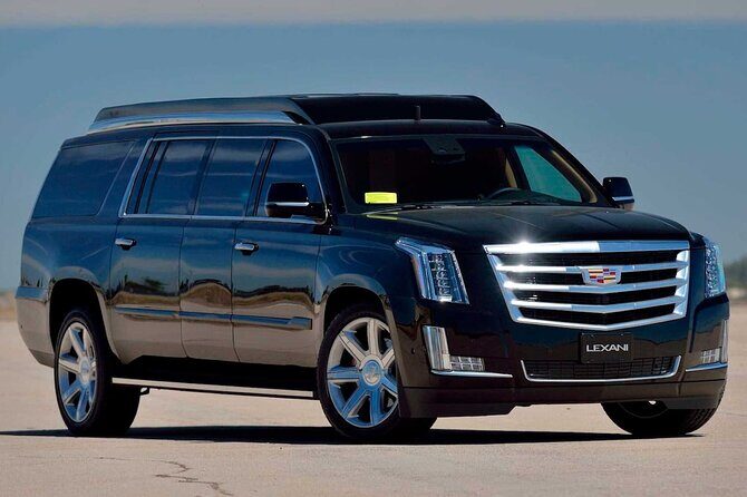 Private Transfer: Las Vegas to LAS Airport by Luxury SUV or Limousine up to 8 p - Who Will Love This Service?