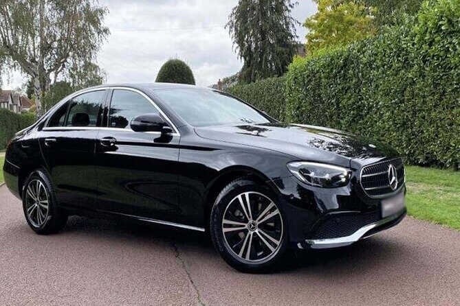 Private Transfer London City to London City Airport LCY by Sedan - Who Should Consider This Service?