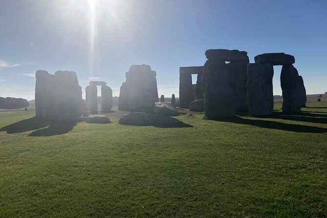 Private Transfers between London & Stonehenge - The Sum Up