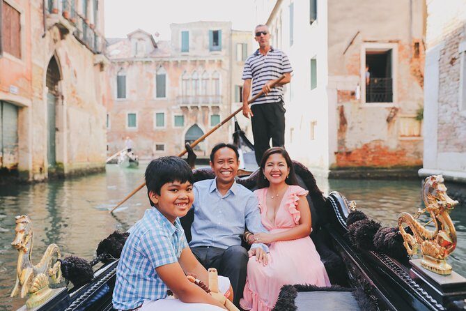Private Vacation Photography Session with Local Photographer in Venice - What to Expect During Your Photo Session