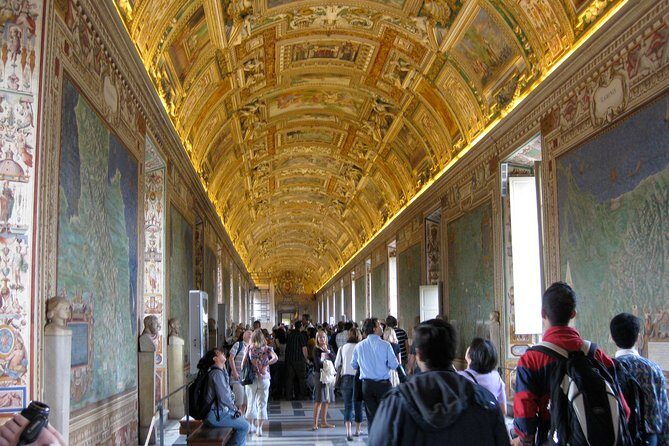 Private Vatican Museums, Sistine Chapel and Basilica with Pick-up - FAQs