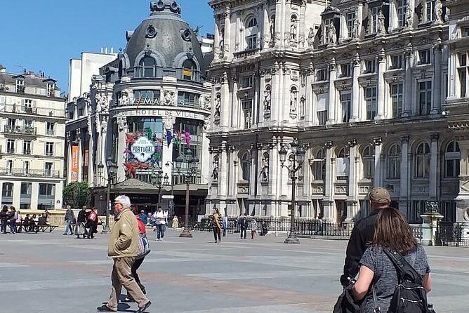 Private vehicle and driver for your Paris - Paris trips. - What Does the Experience Include?