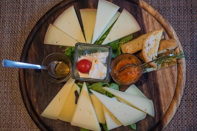 Private Wine, Evo oil & Cheese Tasting - The Setting and Ease of Access