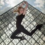 Professional Photo Shoot Walking Tour in Central Paris - Is It Worth the Price?