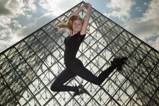 Professional Photo Shoot Walking Tour in Central Paris - Is It Worth the Price?