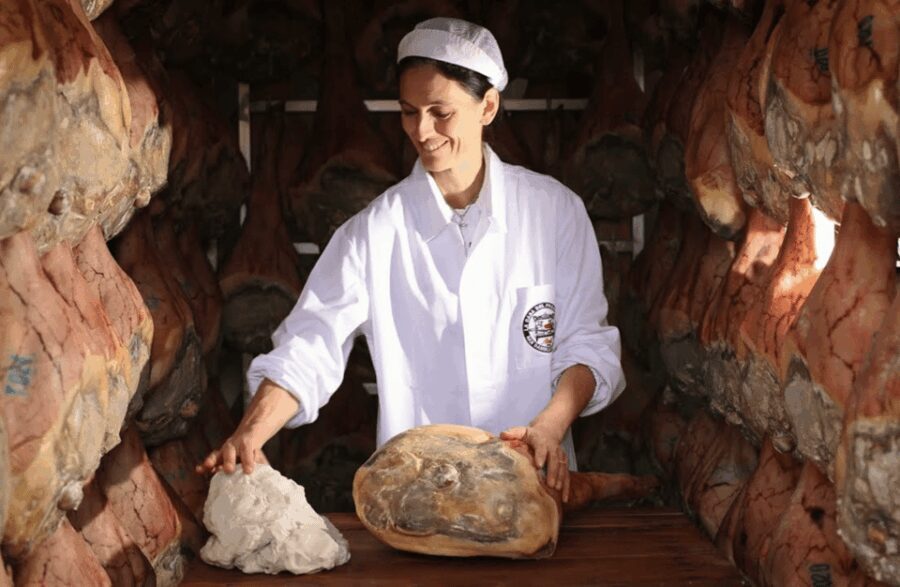 Prosciutto Ham Factory Visit & Lunch Tasting near Udine - The Tasting Lunch: More Than Just Ham