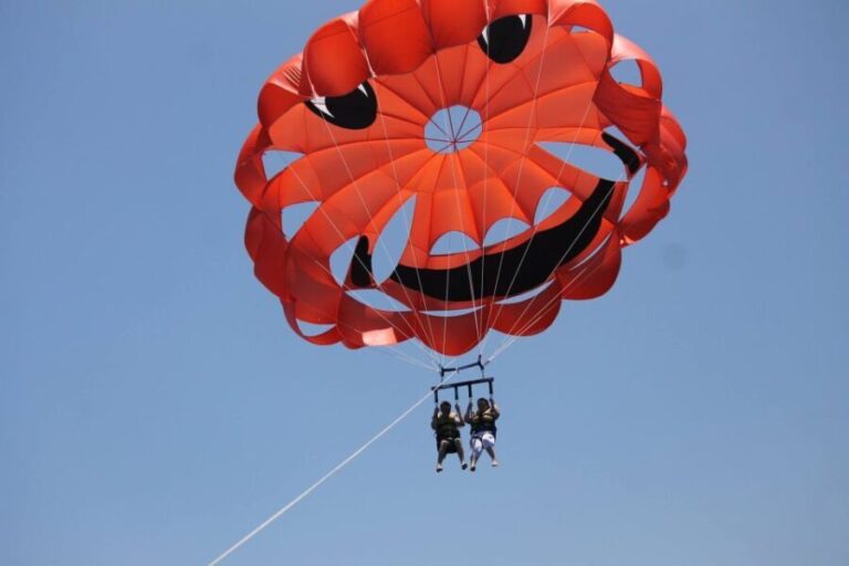 Puerto del Carmen: 10-Minute Parasailing Expereince - The Experience from the Water