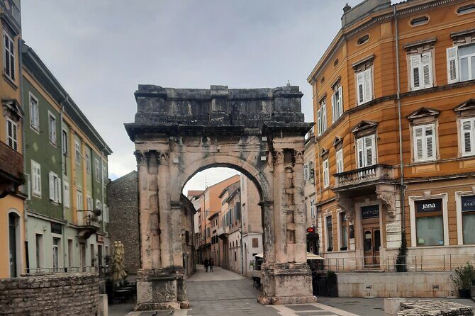 Pula 2 Hour Private Tour in English or Czech Language - Authentic Experiences and Honest Feedback