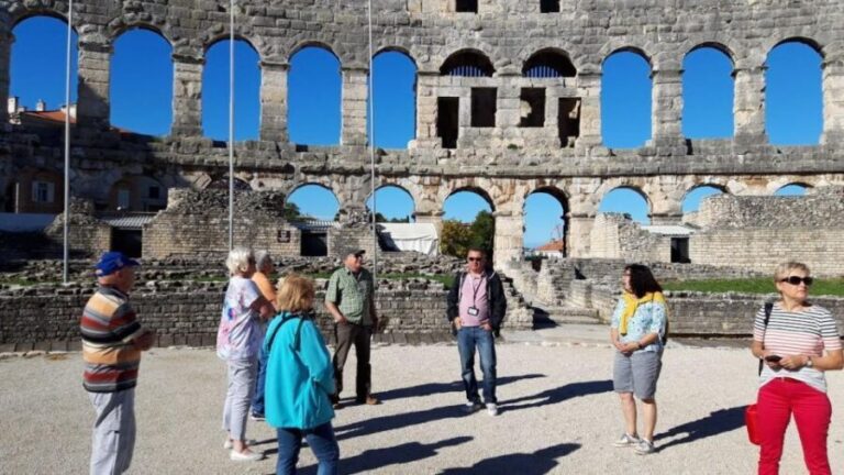Pula: Historic Sites Private Walking Tour - The Experience and Group Dynamics