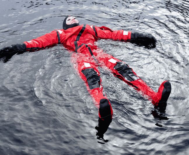 Pyhätunturi: Ice Floating & Sauna Experience - The Sauna Experience and Cultural Insights