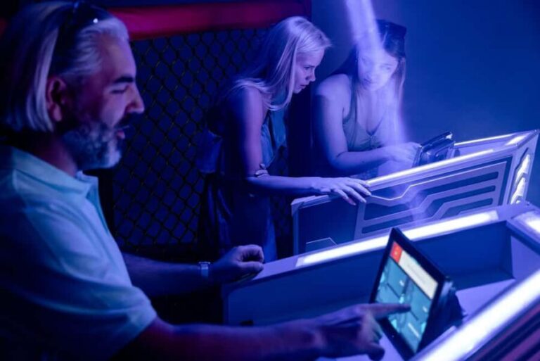 QuizBoxing: Interactive TV show style quiz game experience - Why This Experience Works Well