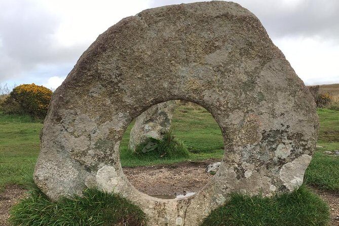 Quoits, Stone circles and Monoliths on Bodmin Moor - The Experience and Practicalities